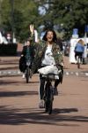 Amsterdam 22 september 2021
Quinty Trustfull op haar electrische van Moof fiets.