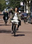 Amsterdam 22 september 2021
Quinty Trustfull op haar electrische van Moof fiets.