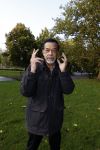 Amsterdam 21 oktober 2021
Rasti Rostelli ( Roland  v d Berg ) gaat weer optreden. Hij is ruim 20Kg afgevallen .