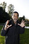Amsterdam 21 oktober 2021
Rasti Rostelli ( Roland  v d Berg ) gaat weer optreden. Hij is ruim 20Kg afgevallen .