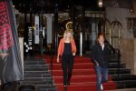 Noordwijk 4 september 2021
Rob Kamphues en zijn nieuwe vriendin Kristi verlaten Hotel Huis ter Duin