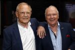 Hoofddorp 19 september 2021
Premiere van Barrie Stevens in de schouwburg van Hoofddorp. Ronnie Tober kwam met partner Jan Jochems
