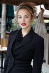Amsterdam 23 september 2021
Rose Bertram onthult de cover van Fabulous Mama met zichzelf op de cover bij Cafe de Waard