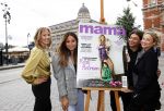 Amsterdam 23 september 2021
Rose Bertram onthult de cover van Fabulous Mama met zichzelf op de cover bij Cafe de Waard