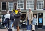Amsterdam 2 oktober 2021
Ruud de Wild met zijn dochter Teddy  aan het winkelen in de 9 straatjes