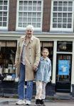 Amsterdam 2 oktober 2021
Ruud de Wild met zijn dochter Teddy  aan het winkelen in de 9 straatjes