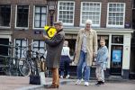 Amsterdam 2 oktober 2021
Ruud de Wild met zijn dochter Teddy  aan het winkelen in de 9 straatjes