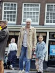 Amsterdam 2 oktober 2021
Ruud de Wild met zijn dochter Teddy  aan het winkelen in de 9 straatjes
