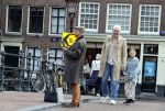 Amsterdam 2 oktober 2021
Ruud de Wild met zijn dochter Teddy  aan het winkelen in de 9 straatjes