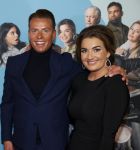 Amsterdam 11 oktober 2021
Premiere Liefde zonder grenzenin Tuschinski met in de hoofdrol Yolanthe Cabau v Kasbergen Jim Bakkum Soy Kroon Abbey Hoes  Hajo Bruins en Peggy Vrijens , John de Bever kwam met zijn Partner Cees en Sieneke met een kennis