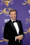 Scheveningen 26 september 2021
Premiere Aladdin in het circustheater.
Nikkie Plessen kwam met goede vriend Sven Sauve