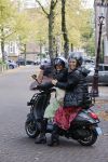 Amsterdam 11 oktober 2021
Presentatie fit platform van Antje Monteiro fit at home health & lifestyle. Chimene v Oosterhout en tanja Jess kwamen op vespa scooter