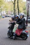 Amsterdam 11 oktober 2021
Presentatie fit platform van Antje Monteiro fit at home health & lifestyle. Chimene v Oosterhout en tanja Jess kwamen op vespa scooter