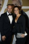 Amsterdam 28 september 2021
Premiere James Bond in Tuschinski. Tijl Beckand met partner