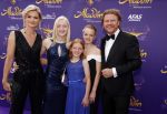 Scheveningen 26 september 2021
Premiere Aladdin in het circustheater. Bastiaan ragas en zijn vrouw Tooske met hun kinderen