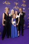 Scheveningen 26 september 2021
Premiere Aladdin in het circustheater. Bastiaan ragas en zijn vrouw Tooske met hun kinderen