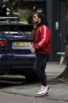 Amsterdam 5 oktober 2021
Waylon brengt met zijn gouden porsch panamera turbo zijn dochter en vriendin Bibi Breijman naar een kinder kledingwinkel in Amsterdam zuid. Hijzelf gaat shoppen op de Cornelis schuytstraat.