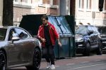 Amsterdam 5 oktober 2021
Waylon brengt met zijn gouden porsch panamera turbo zijn dochter en vriendin Bibi Breijman naar een kinder kledingwinkel in Amsterdam zuid. Hijzelf gaat shoppen op de Cornelis schuytstraat.