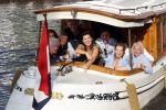 Amsterdam 6 september 2021
Willibrord Frequin viert zijn 80e verjaardag  met zijn kinderen vrouw en beste vrienden op een boot op de grachten van Amsterdam. Zijn kinderen Barbara Rebecca Louis . Willibrord zijn broer Aad Ouborg Fons de Poel en Guido Maas