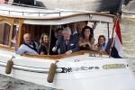 Amsterdam 6 september 2021
Willibrord Frequin viert zijn 80e verjaardag  met zijn kinderen vrouw en beste vrienden op een boot op de grachten van Amsterdam. Zijn kinderen Barbara Rebecca Louis . Willibrord zijn broer Aad Ouborg Fons de Poel en Guido Maas
