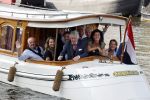Amsterdam 6 september 2021
Willibrord Frequin viert zijn 80e verjaardag  met zijn kinderen vrouw en beste vrienden op een boot op de grachten van Amsterdam. Zijn kinderen Barbara Rebecca Louis . Willibrord zijn broer Aad Ouborg Fons de Poel en Guido Maas