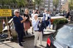 Amsterdam 6 september 2021
Willibrord Frequin viert zijn 80e verjaardag  met zijn kinderen vrouw en beste vrienden op een boot op de grachten van Amsterdam. Zijn kinderen Barbara Rebecca Louis .