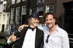 Amsterdam 6 september 2021
Willibrord Frequin viert zijn 80e verjaardag  met zijn kinderen vrouw en beste vrienden op een boot op de grachten van Amsterdam. Zijn kinderen Barbara Rebecca Louis . Louis Frequin met zijn zwager