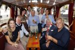 Amsterdam 6 september 2021
Willibrord Frequin viert zijn 80e verjaardag  met zijn kinderen vrouw en beste vrienden op een boot op de grachten van Amsterdam. Zijn kinderen Barbara Rebecca Louis . Willibrord zijn broer Aad Ouborg Fons de Poel en Guido Maas