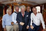 Amsterdam 6 september 2021
Willibrord Frequin viert zijn 80e verjaardag  met zijn kinderen vrouw en beste vrienden op een boot op de grachten van Amsterdam. Zijn kinderen Barbara Rebecca Louis . Willibrord zijn broer Aad Ouborg Fons de Poel en Guido Maas