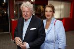 Hoofddorp 19 september 2021
Premiere van Barrie Stevens in de schouwburg van Hoofddorp. Willibrord Frequin kwam met zijn  vrouw