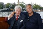 Amsterdam 6 september 2021
Willibrord Frequin viert zijn 80e verjaardag  met zijn kinderen vrouw en beste vrienden op een boot op de grachten van Amsterdam. Zijn kinderen Barbara Rebecca Louis . Willibrord met Aad Ouborg