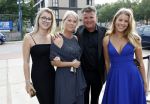 Amsterdam 26 september 2021
Premiere Las Vegas Show Hans Klok in the Harbour Club. Wolter Kroes met zijn vrouw Tess en dochter