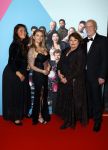 Amsterdam 11 oktober 2021
Premiere Liefde zonder grenzenin Tuschinski met in de hoofdrol Yolanthe Cabau v Kasbergen Jim Bakkum Soy Kroon Abbey Hoes  Hajo Bruins en Peggy Vrijens . Moeder Yolanthe met man en dochter