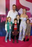 Amsterdam 30 september 2022
Premiere Misfit in Pathe arena.
De cast bestond oa uit Bettina Holwerda, Timor Steffens Senna Ramos Duncan Tromp Stefania Nienke v Dijk Anique Dreamon Kes v d Broek Ricky Naingolan Roosmarijn Wind Felice Poppeliers en Kimberley Agyarko