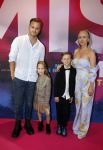Amsterdam 30 september 2022
Premiere Misfit in Pathe arena.
De cast bestond oa uit Bettina Holwerda, Timor Steffens Senna Ramos Duncan Tromp Stefania Nienke v Dijk Anique Dreamon Kes v d Broek Ricky Naingolan Roosmarijn Wind Felice Poppeliers en Kimberley Agyarko