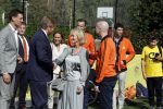 Amsterdam 21 september 2022
Koning Willem Alexander bezoekt sportdag van de Johan Cruyff foundation op de toekomst en in de Johan Cruyff Arena . Danny Cruyff Jordi Cruyff en zijn dochter Susila .