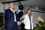 Diemen 27 september 2022
Boekpresentatie Roland Kahn . Roland met de doctoren van het AVLH ziekenhuis