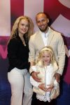 Amsterdam 30 september 2022
Premiere Misfit in Pathe arena.
De cast bestond oa uit Bettina Holwerda, Timor Steffens Senna Ramos Duncan Tromp Stefania Nienke v Dijk Anique Dreamon Kes v d Broek Ricky Naingolan Roosmarijn Wind Felice Poppeliers en Kimberley Agyarko . Edino v Dorsten met vrouw en dochter