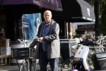 Amstetdam 4 oktober 2022
Ferdinanad Grapperhaus doet boodschappen in Amsterdam zuid