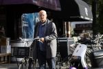 Amstetdam 4 oktober 2022
Ferdinanad Grapperhaus doet boodschappen in Amsterdam zuid