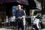 Amstetdam 4 oktober 2022
Ferdinanad Grapperhaus doet boodschappen in Amsterdam zuid