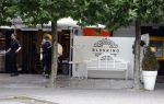 Blaricum 25 september 2022
Blushing de koffietent van Gordon in Blaricum sluit vandaag zijn deuren. Op de plek van de zaak komt nu de uitbreiding van Albert Heyn