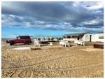 Knokke, 10 Oktober 2022 Strandtent Indi Beach einde seizoen en dus het demonteren van alles