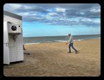 Knokke, 10 Oktober 2022 Strandtent Indi Beach einde seizoen en dus het demonteren van alles