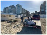 Knokke, 10 Oktober 2022 Strandtent Indi Beach einde seizoen en dus het demonteren van alles