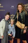 Amsterdam 2 oktober 2022
Premiere de grote sinterklaasfilm gespuis in de speelgoedkluis in Tuschinski. 
Jessica Mendels met kinderen