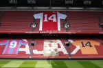 Amsterdam 21 september 2022
Koning Willem Alexander bezoekt sportdag van de Johan Cruyff foundation op de toekomst en in de Johan Cruyff Arena . Danny Cruyff Jordi Cruyff en zijn dochter Susila . Johan Cruyff shirts op tribuna