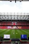 Amsterdam 21 september 2022
Koning Willem Alexander bezoekt sportdag van de Johan Cruyff foundation op de toekomst en in de Johan Cruyff Arena . Danny Cruyff Jordi Cruyff en zijn dochter Susila . Johan Cruyff shirts op tribuna