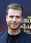 Amsterdam 2 oktober 2022
Premiere de grote sinterklaasfilm gespuis in de speelgoedkluis in Tuschinski. 
Joshua Albano