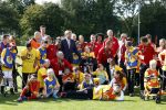 Amsterdam 21 september 2022
Koning Willem Alexander bezoekt sportdag van de Johan Cruyff foundation op de toekomst en in de Johan Cruyff Arena . Danny Cruyff Jordi Cruyff en zijn dochter Susila .